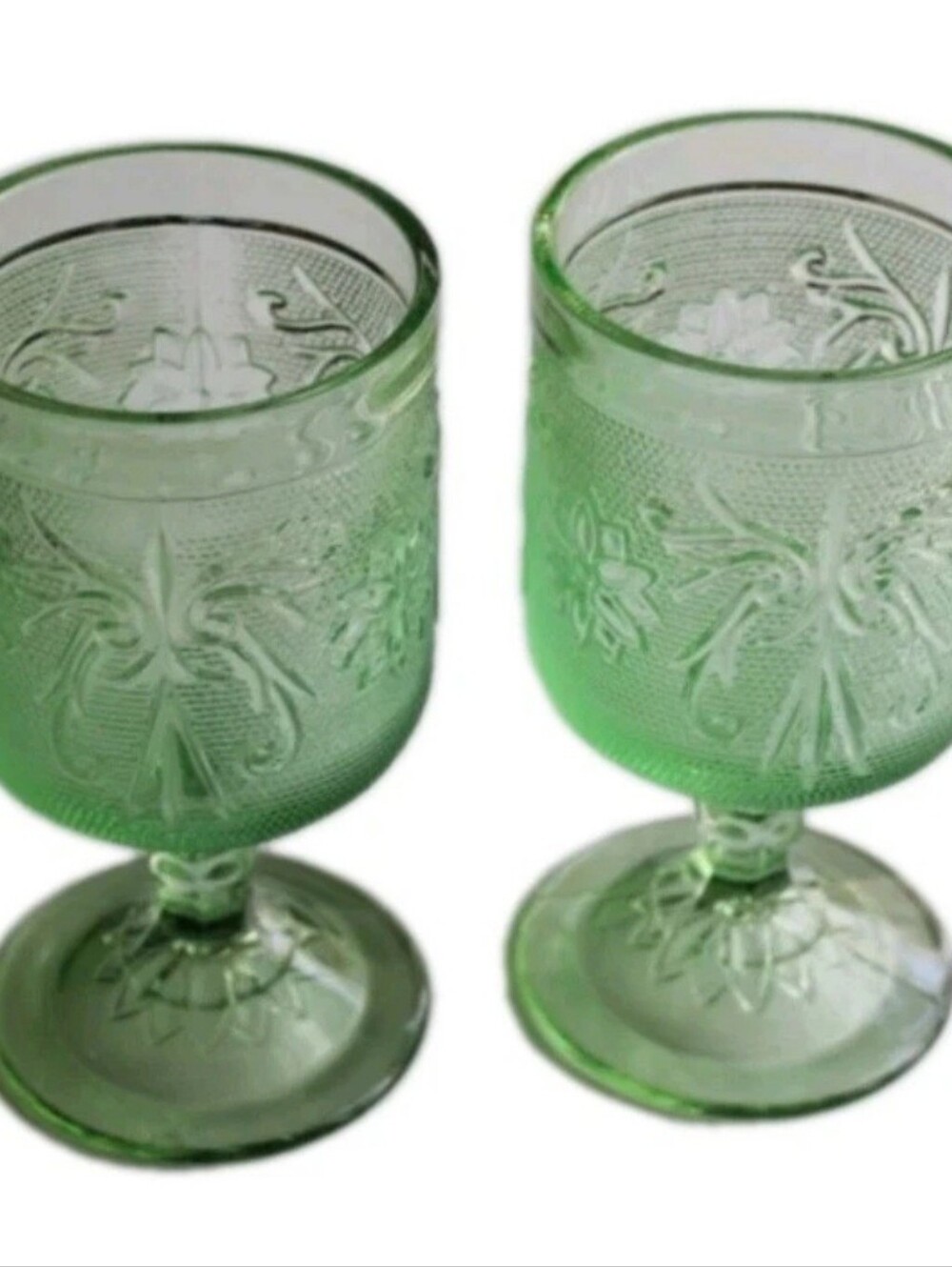 2 Tiara Indiana Chantilly Green Sandwich Glass Stemmed Goblets VGUC